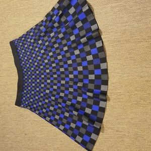 Size xl, awesome winter skirt, flattering and in excellent condition